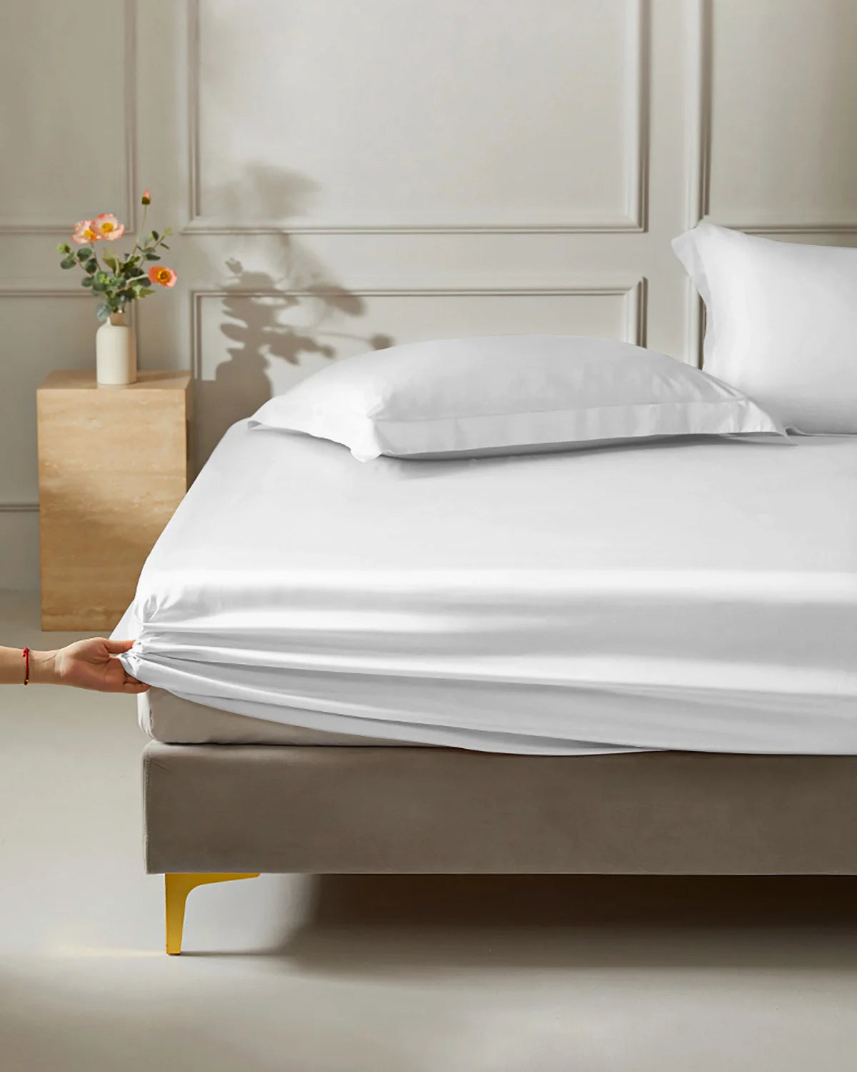 22 Momme Seamless Silk Fitted Sheet, Ivory