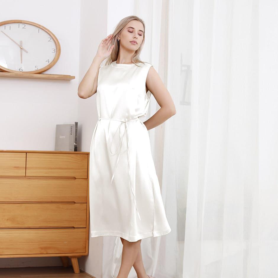 22 Momme Crew Neck Silk Midi Dress